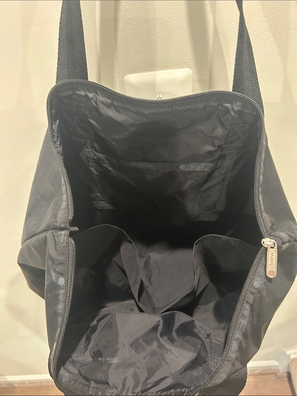 Like new Lesportsac Black Nylon Tote - Picture 6 of 7